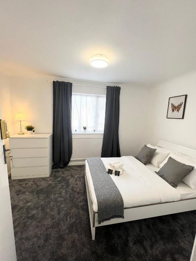 Stunning Flat In Greater London Hotel Exterior foto